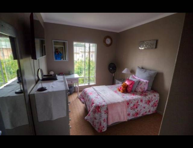 3 BEDROOM TOWNHOUSE FOR SALE IN ASTON MANOR